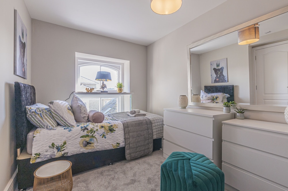 Airstay Premium Apartment view 2