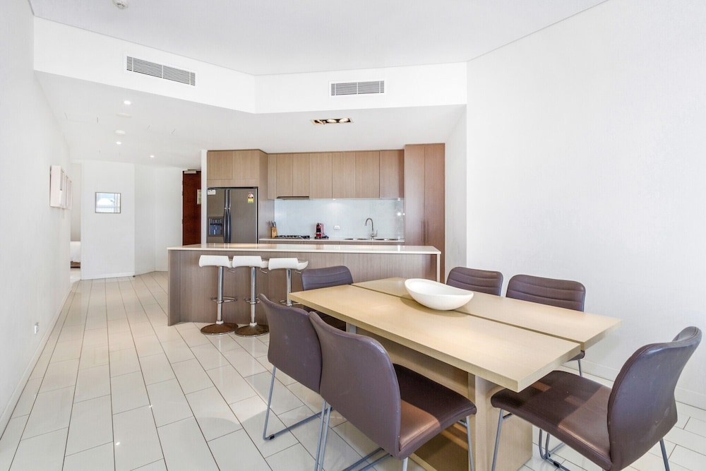Luxury Apartments on Bells Boulevard