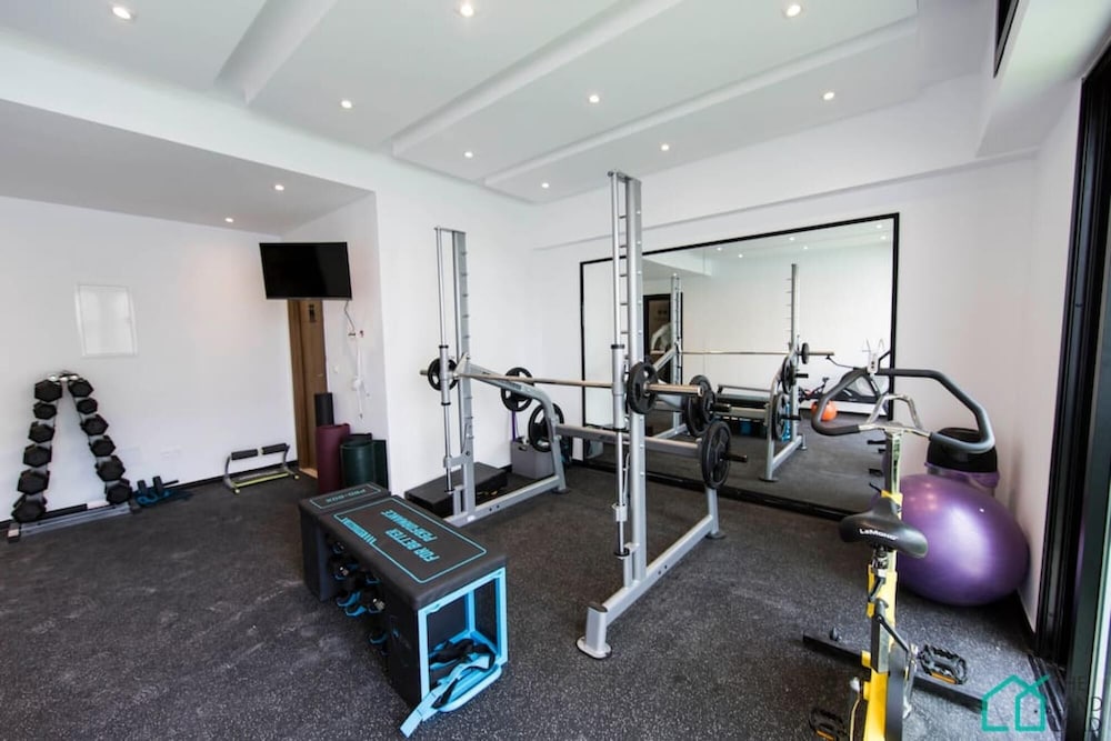 Sunset 202 Luxury With gym Club in Lac 1