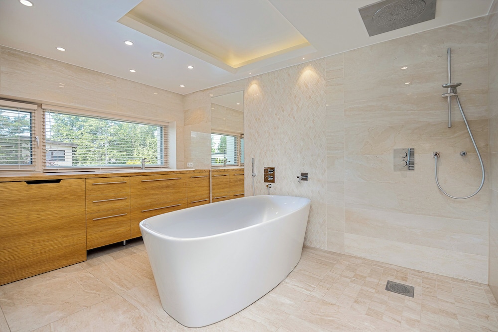 Magnolia House - Indoor Pool and Sauna