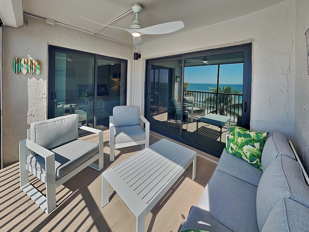 Seaside 4 by Distinctive Beach Rentals