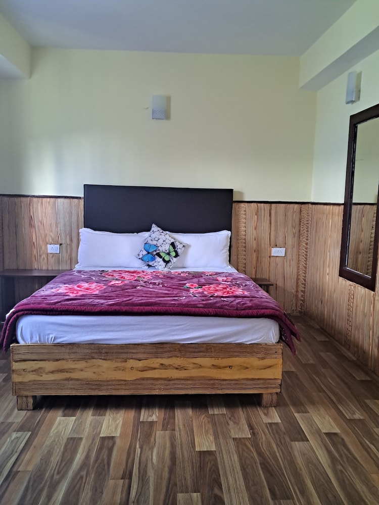 Khi Gha Thang Retreat