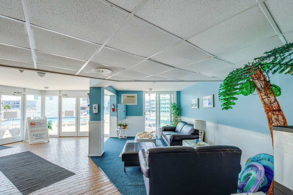 Walk to Wildwood Boardwalk: Family-friendly Condo!