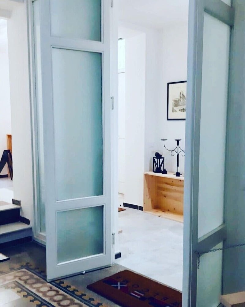 B&B Charme Centre-Ville Art & Lit Rooms photo 3