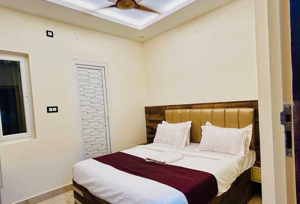 Inn of Dreams Hotel