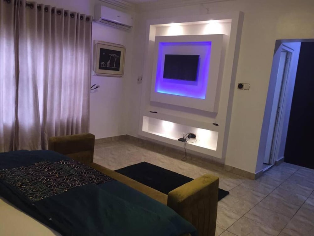 Beautiful 2-bed House in Lekki Lagos view 3