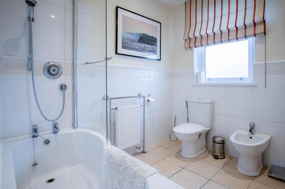 Little Glen - 3 Bedroom Holiday Home - Tenby