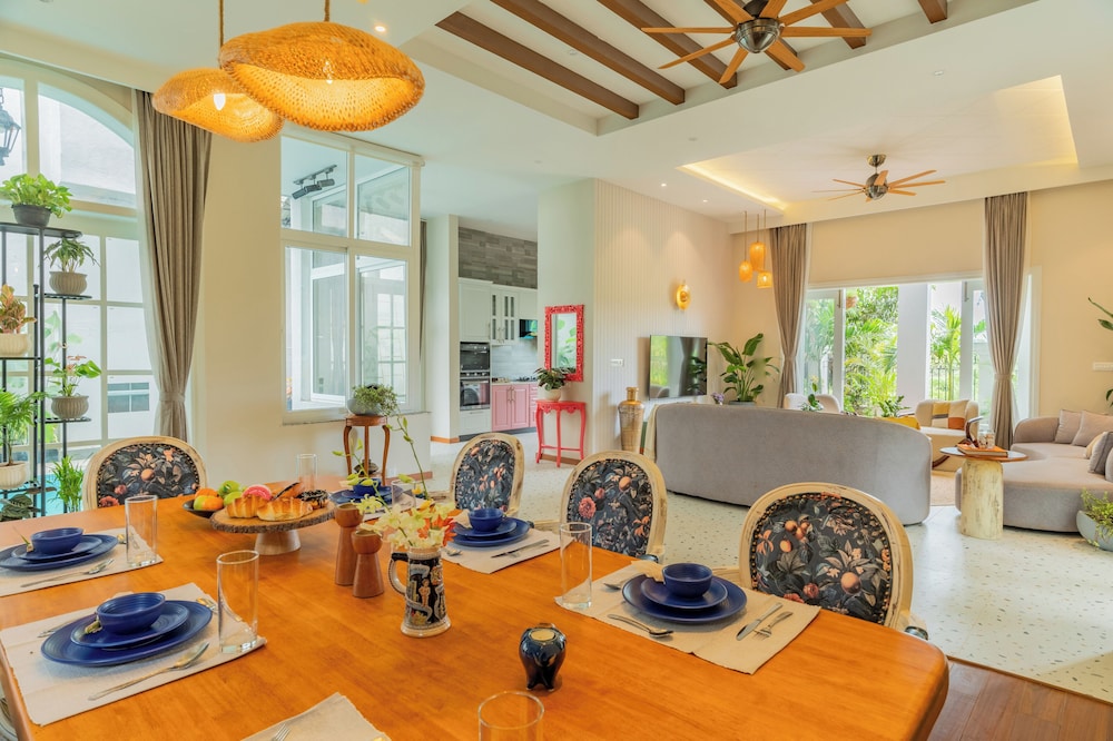 Esh Cottages Birch | Hillside 4-BHK Hideaway With Lush Garden, Common Pool, & Gaming Zone