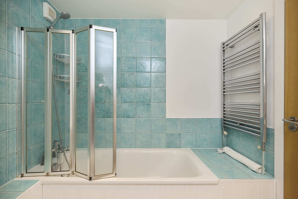 Southwest London Stay