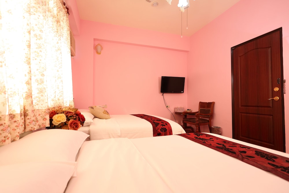 Love Family Hostel