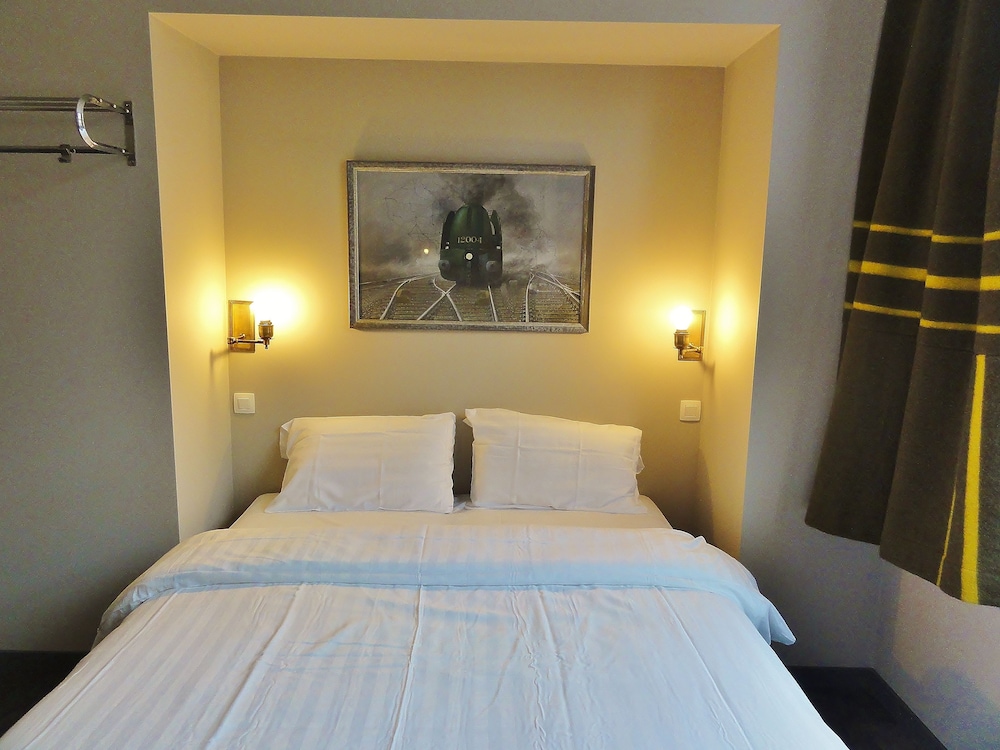 Train Hostel
