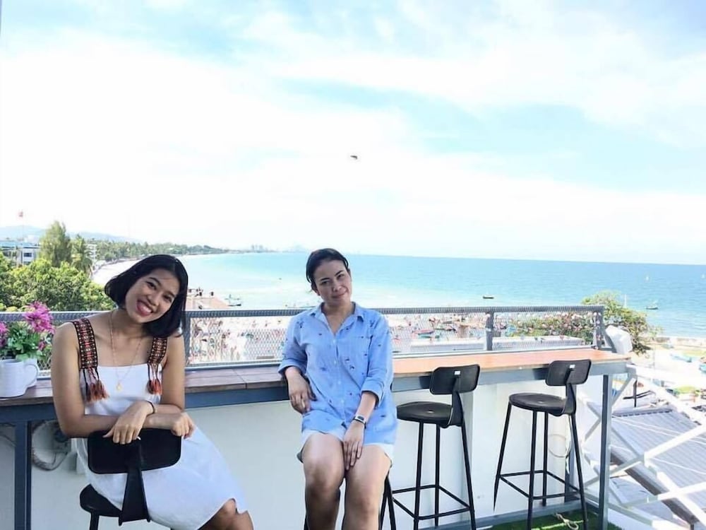 Jetty Huahin Hostel