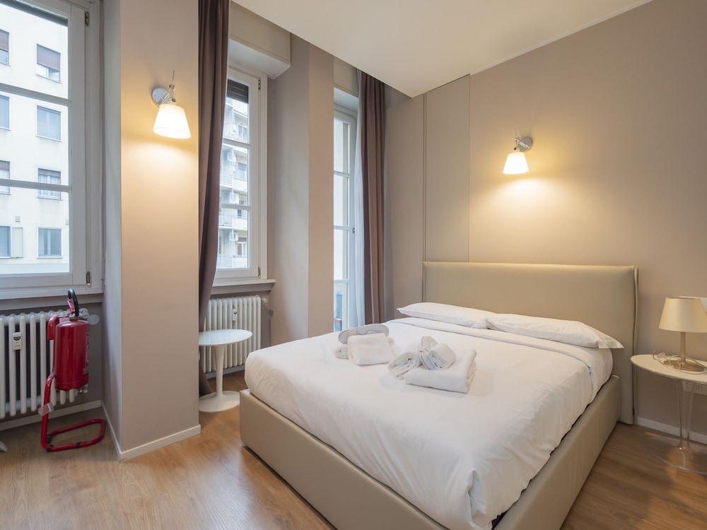 Freguglia G - Large Studio Suite Close to Duomo