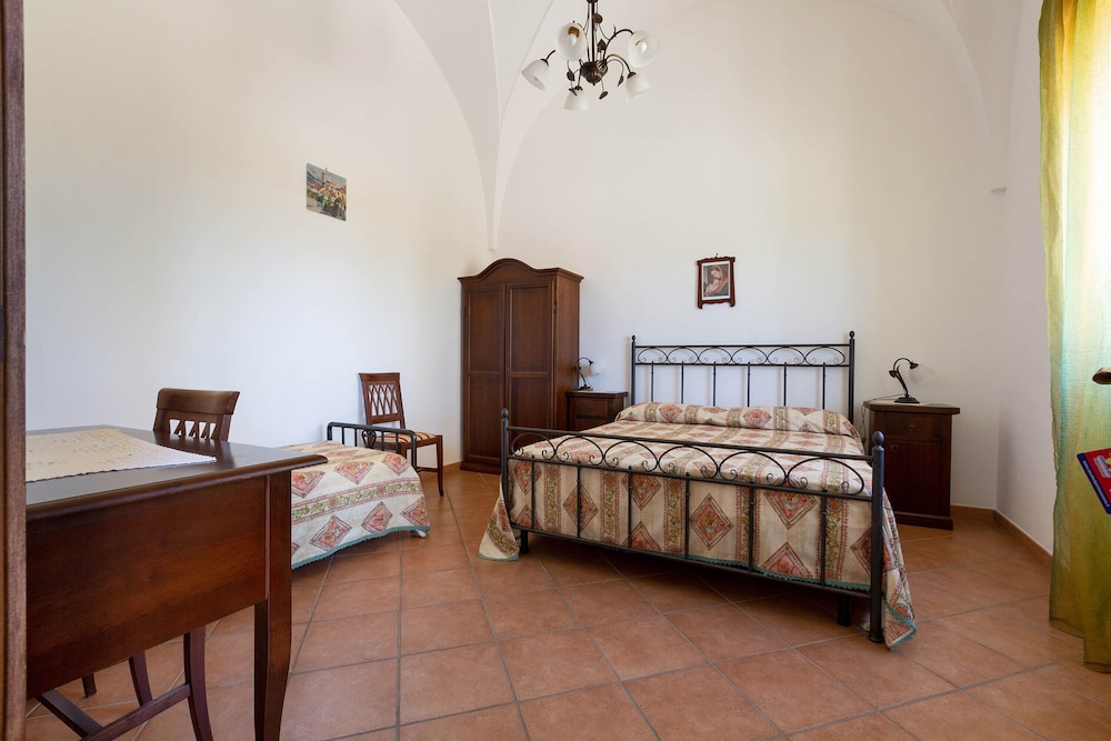 1880 Villa Itaca Garden - Appartamento Rosa by Barbarhouse view 4