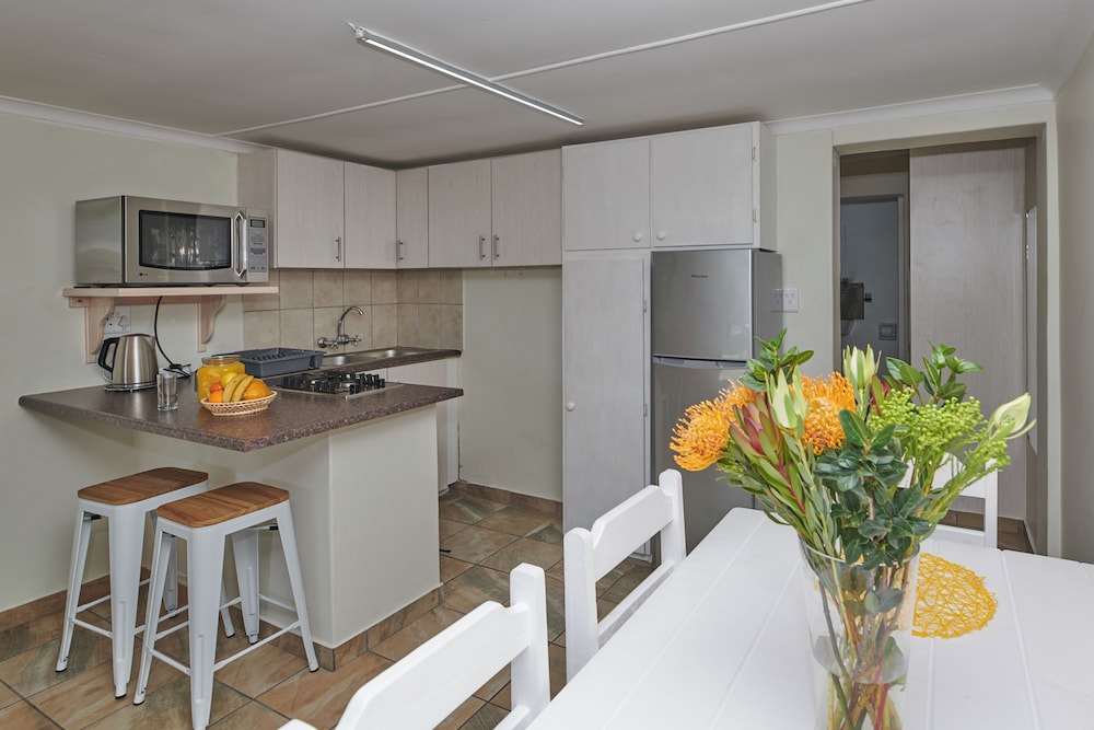 Lands Edge Eco Friendly Cottages