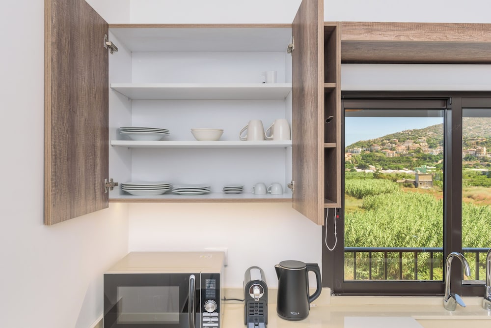 Glow Studios & Apartments in Batroun