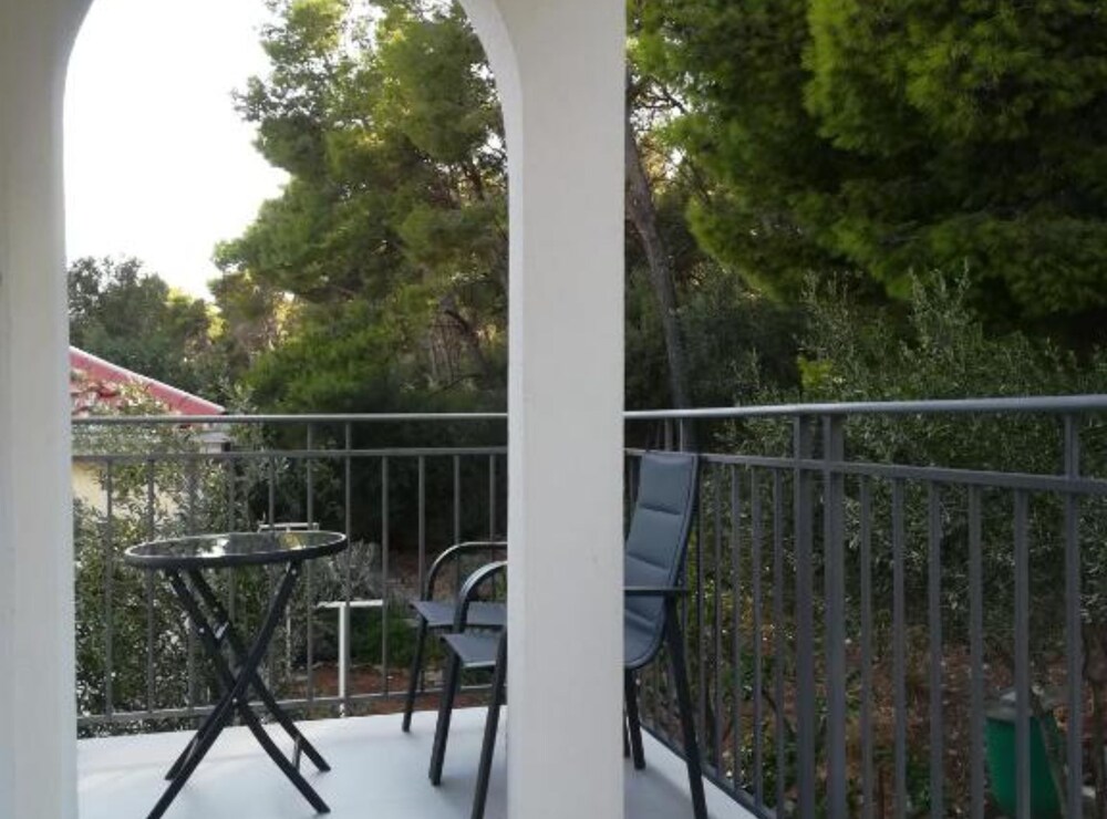Apartment Aniva - 50 m From the sea