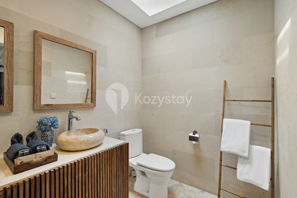 Dewandaru Villa by Kozystay - Canggu