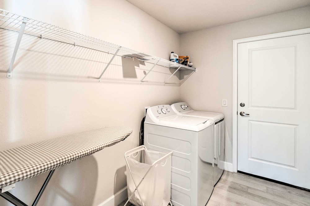 Elegant Port Charlotte Home < 10 Mi to Beach!