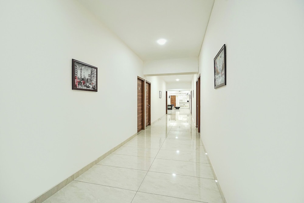 Fabhotel Urban Villa
