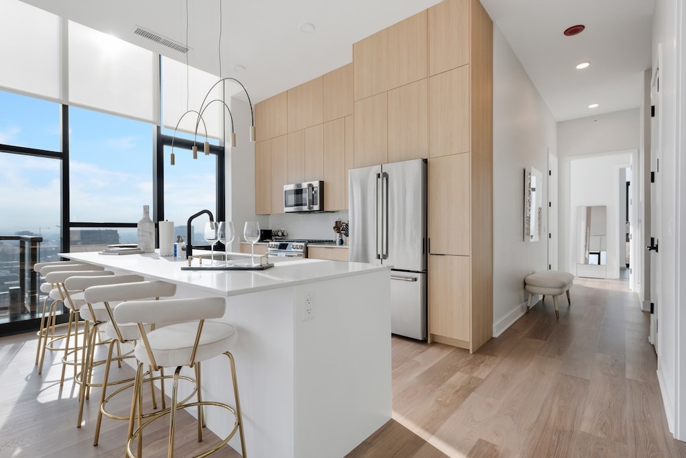 River West 2 Penthouses Skyline Group Comfort