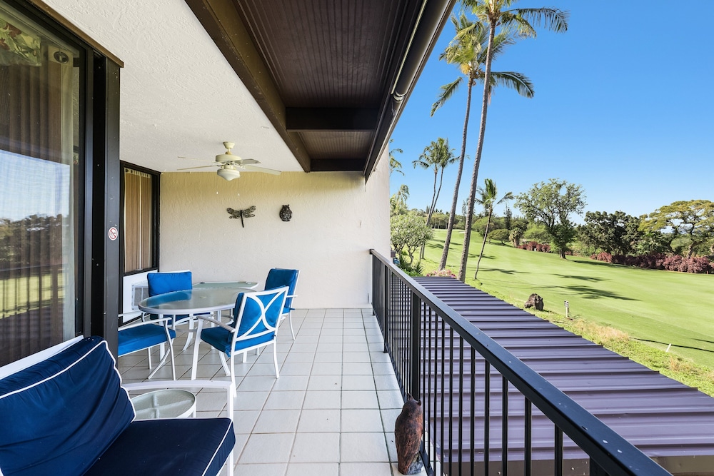 Country Club Villas #216 2 Bedroom Condo