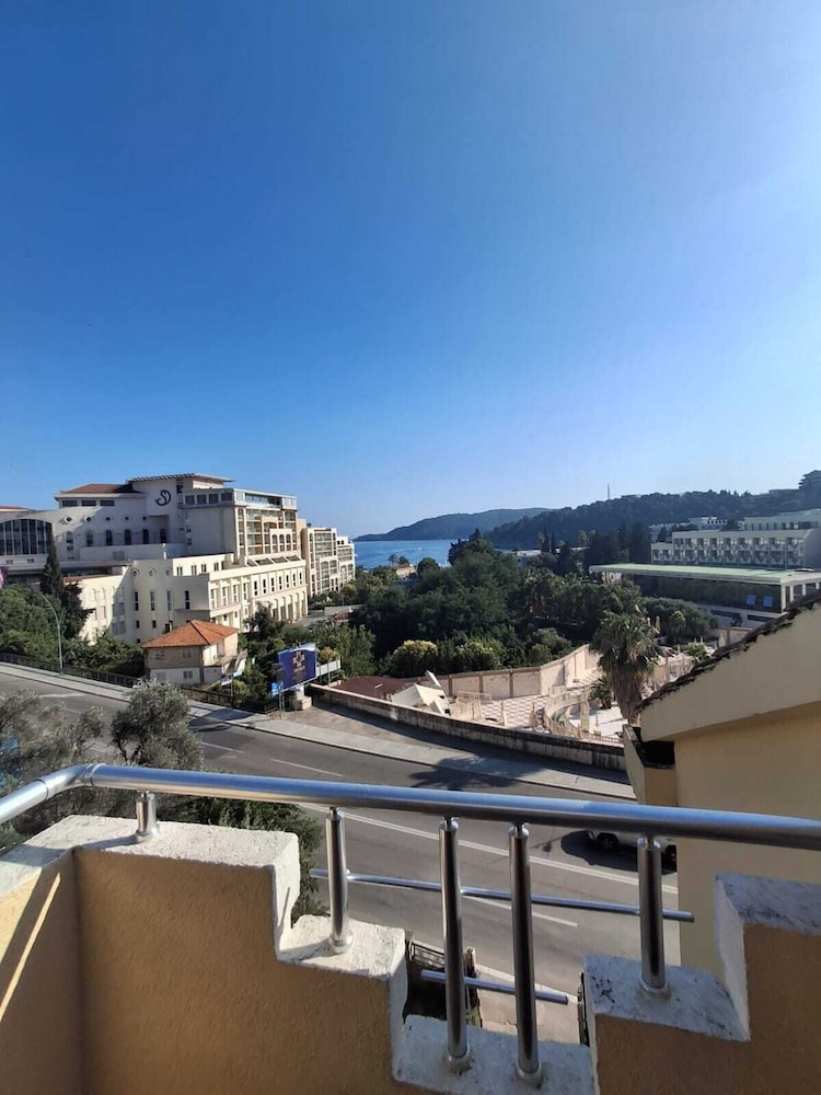 Sunlight Apartments Becici