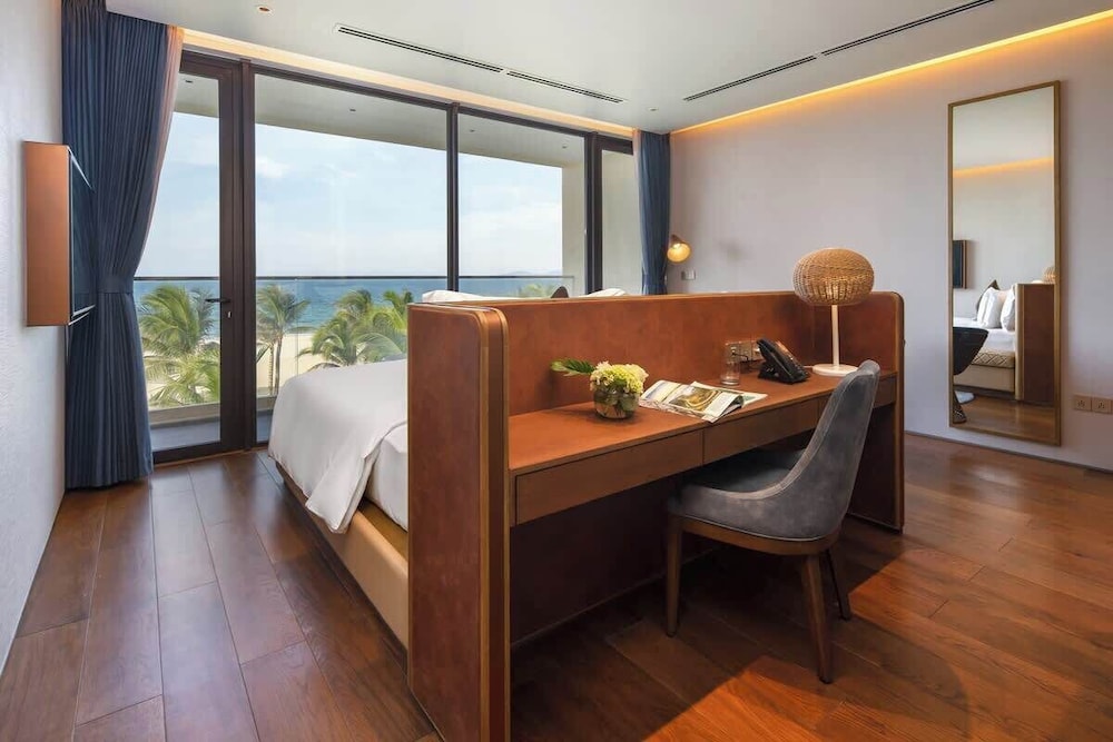 All Inclusive Luxury: Private Beachfront Paradise