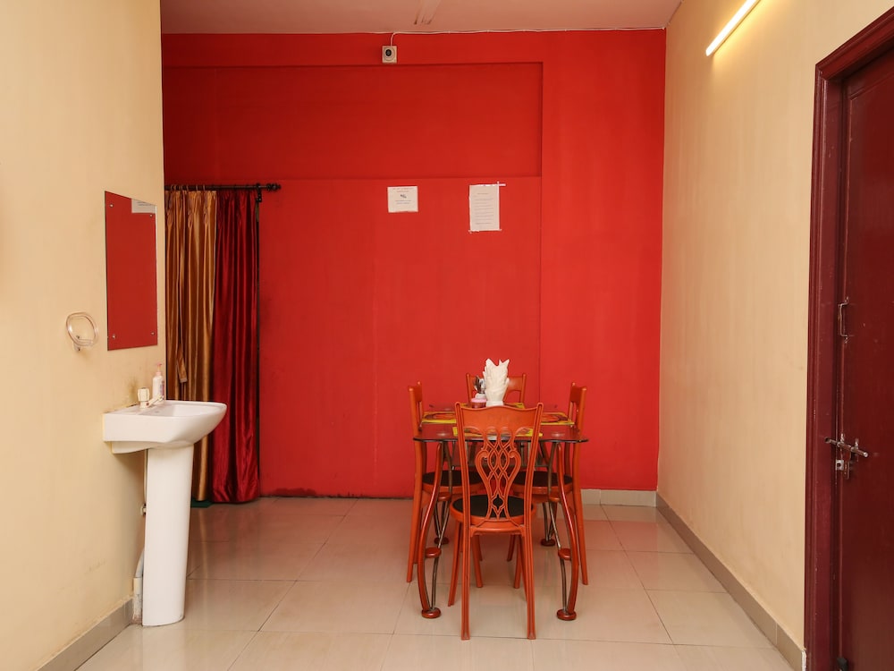 OYO Flagship 13524 Swapan Guest House