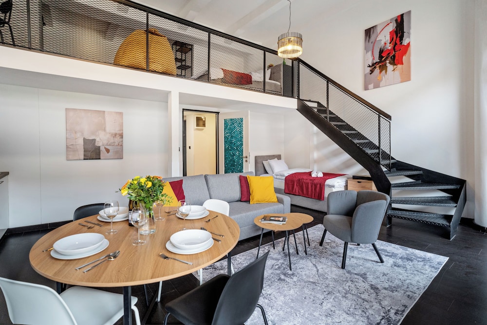 Apart loft hotel in Karlin