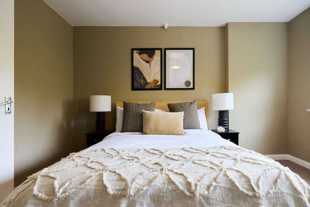 The Oxford Garden House - Spacious 5-bed Oxford Home With Garden Balcony