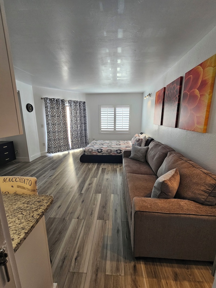 Premium Condos near Universal Studios