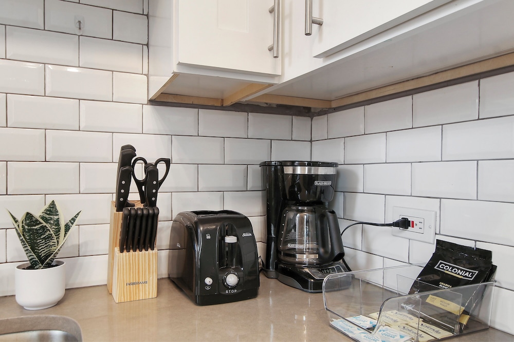 1BR Cozy Apt - Harper 404