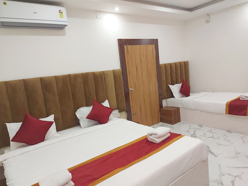 Hotel MJR - Free Pickup and Drop Temple, Sea Beach & Puri Railway Station
