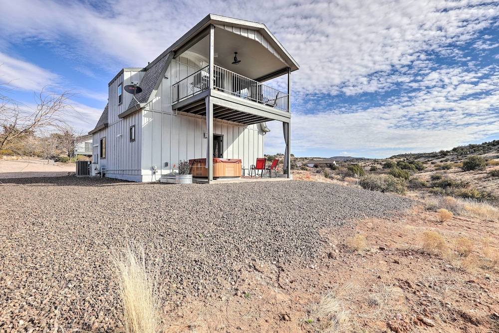 Hot Tub & View: Wine Country Retreat in Cornville view 4