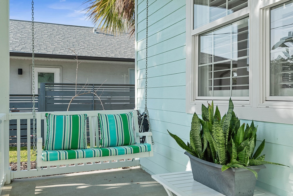 5BR Retreat Pool Opt Heated Spa Bikes Views