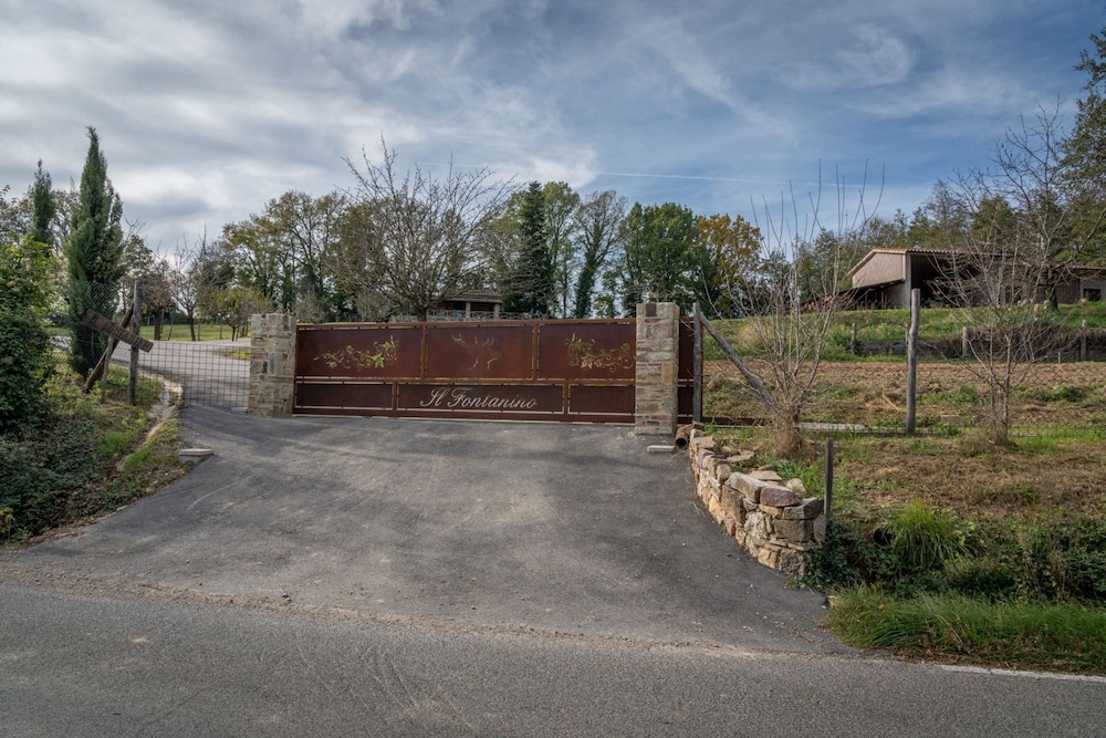 Il Fontanino Holiday Home-il Fontanino