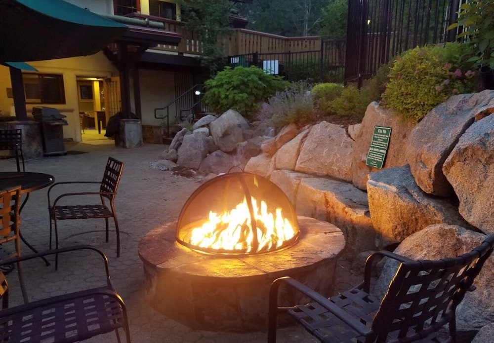 GetAways at Olympic Village Inn