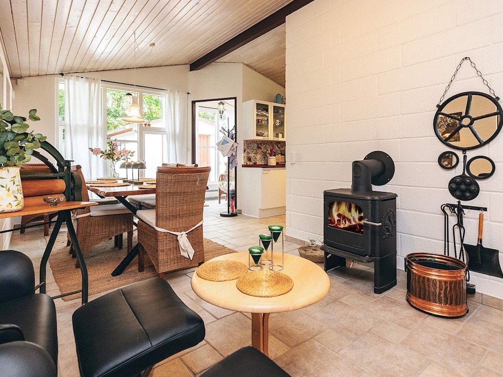 2 Person Holiday Home in Grenaa