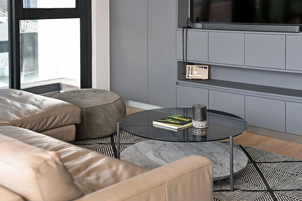 2 Bedroom Heart of Sea Point The Avant