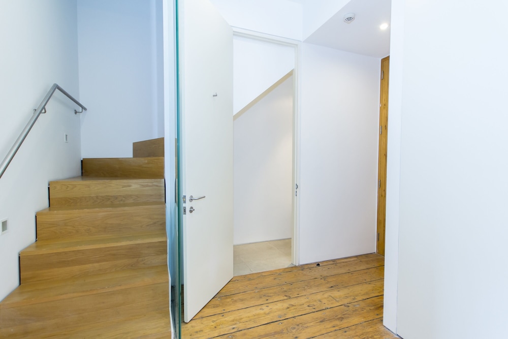 2 Bed- Pureserviced Royal William Yard view 2