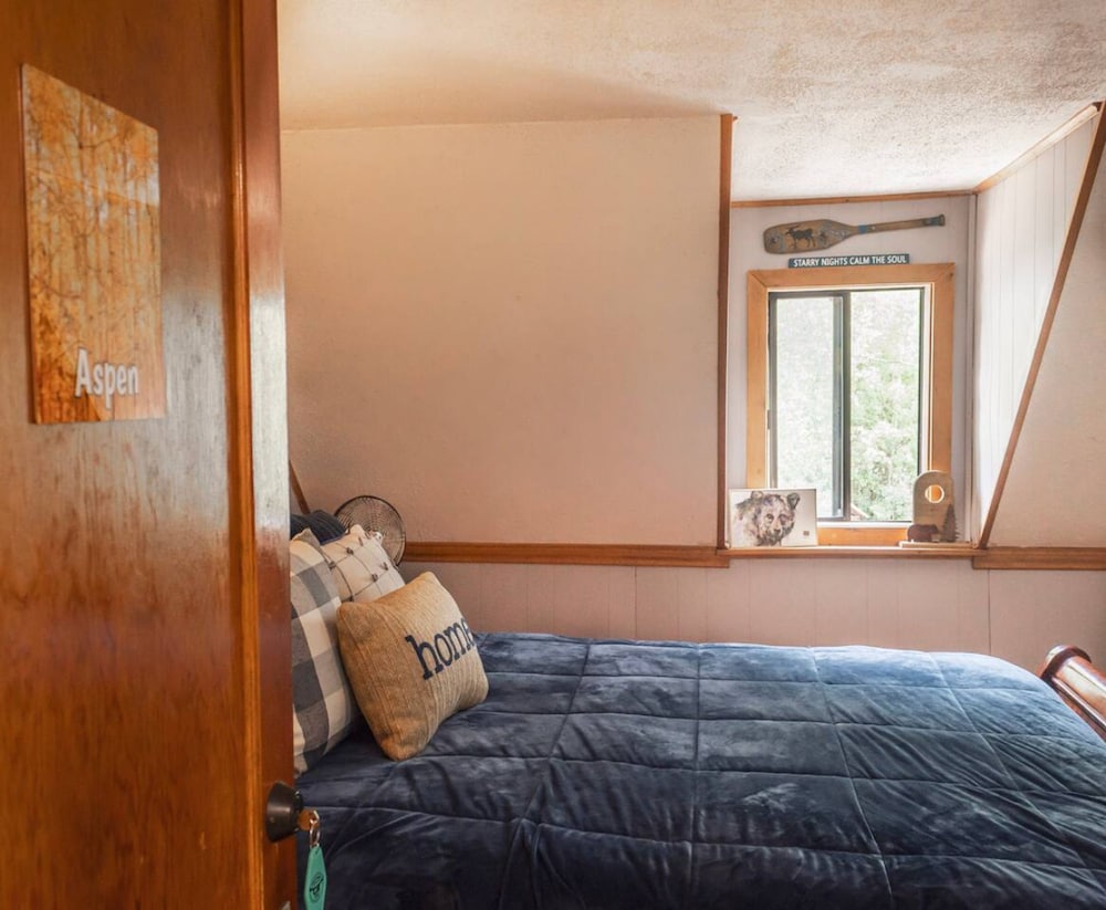 Columbine Roadhouse-4br Mountain Retreat Near Durango
