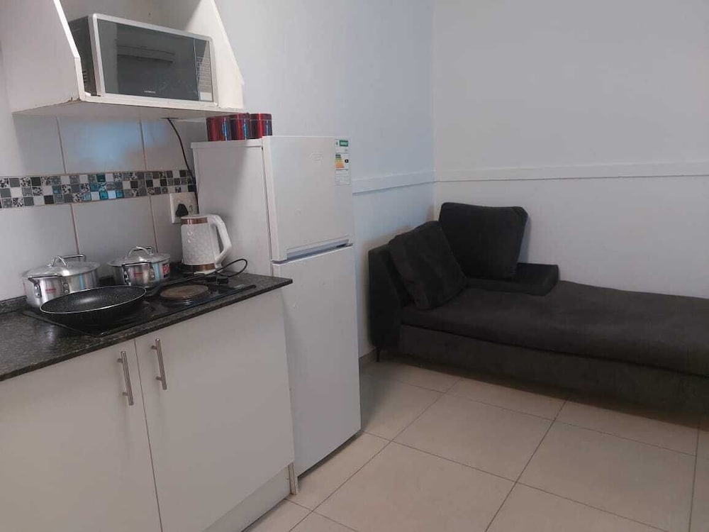 Gold Crown Self-catering Apartment