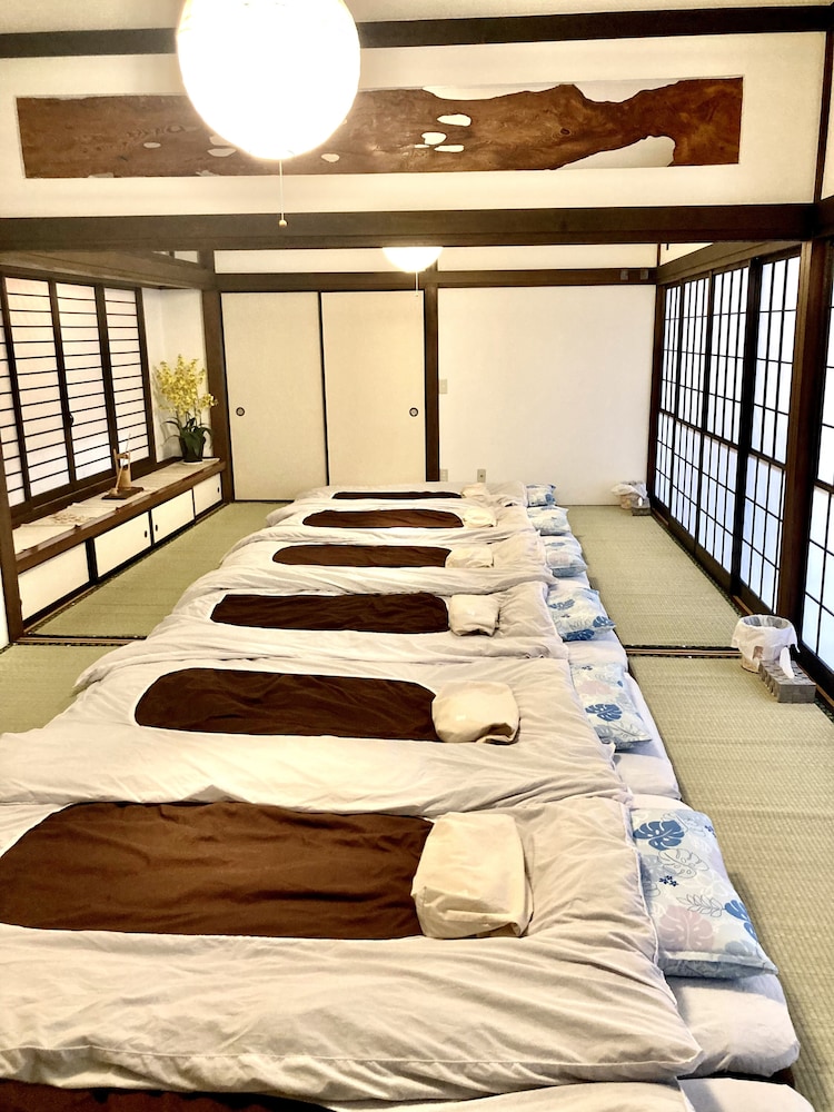 Mitsuba House view 5