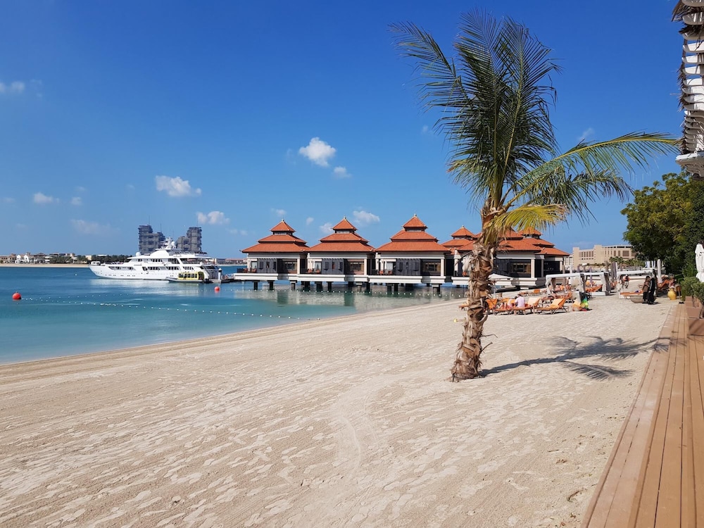 DXB - Anantara - 702 - PJ