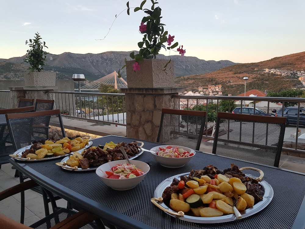 Burum Apartments