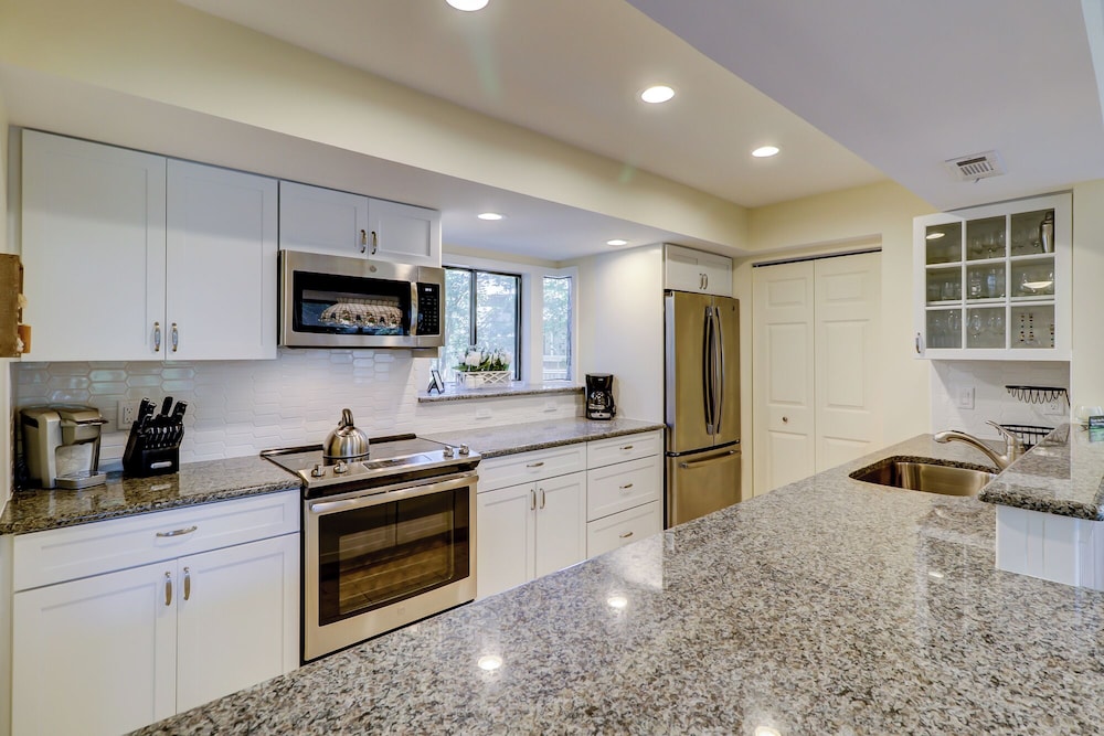 2447 Inland Harbour at The Sea Pines Resort