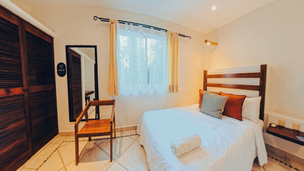 Viajero Bacalar Hostel