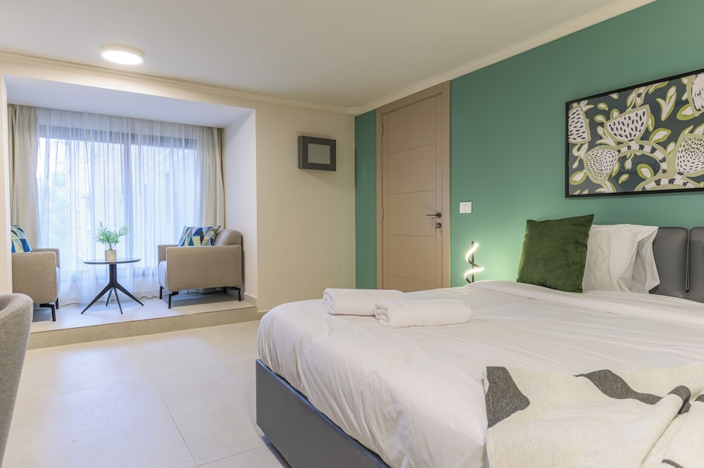 CityZen - Boutique Studios in Achrafieh