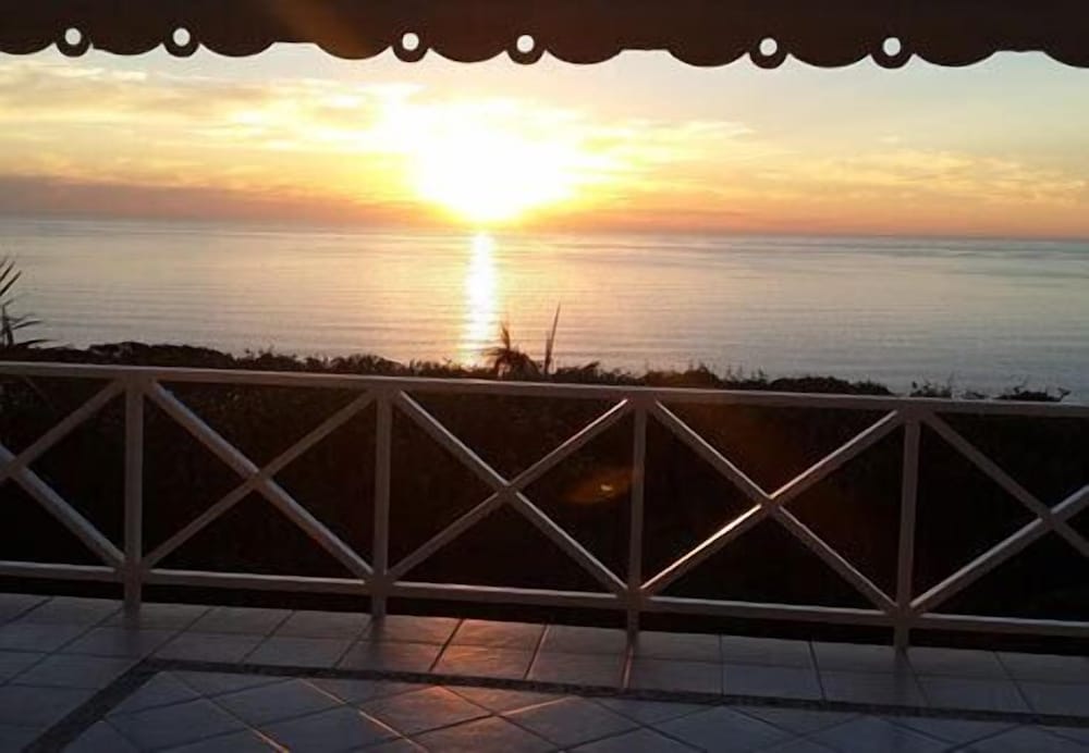 Cape Rose Cottage